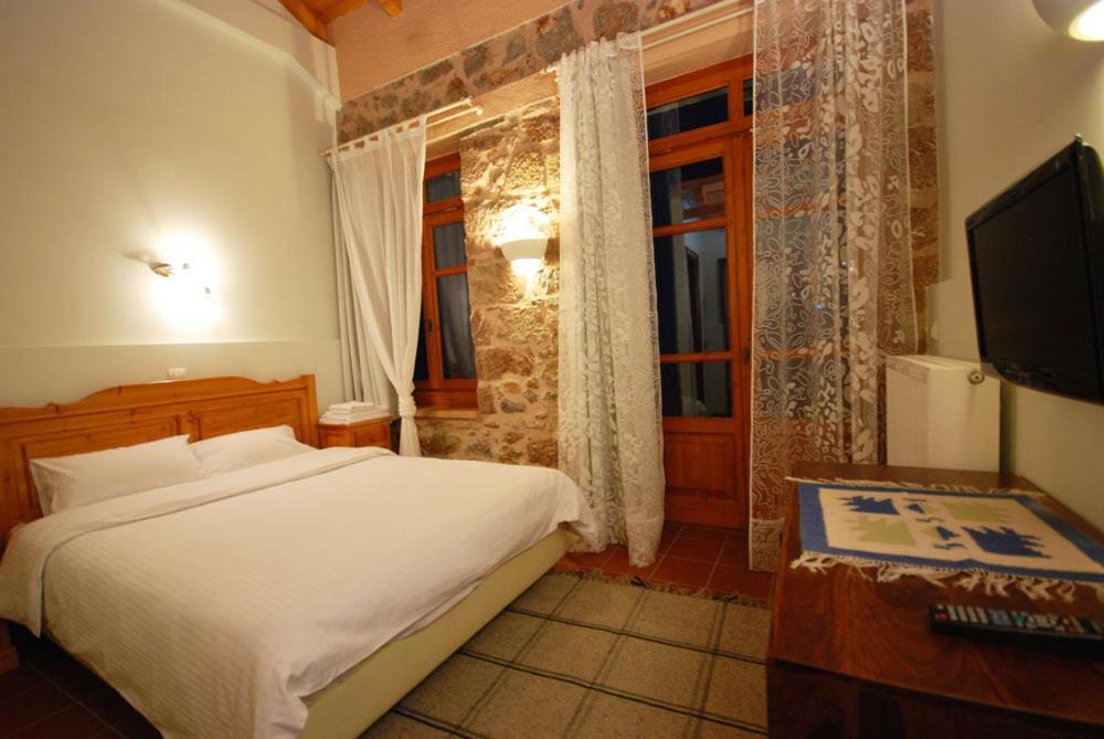 Hotel Parnassos Arachova Esterno foto