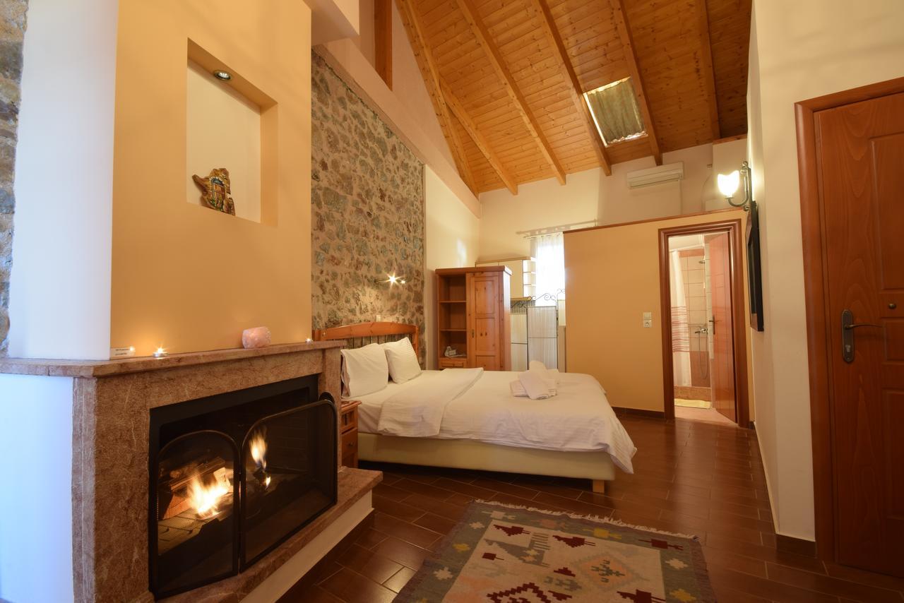 Hotel Parnassos Arachova Esterno foto