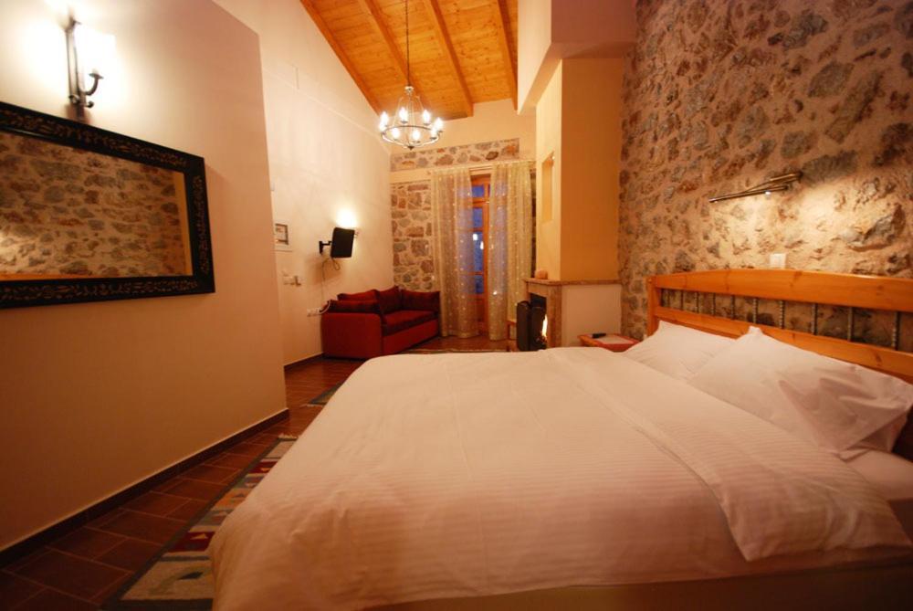 Hotel Parnassos Arachova Esterno foto