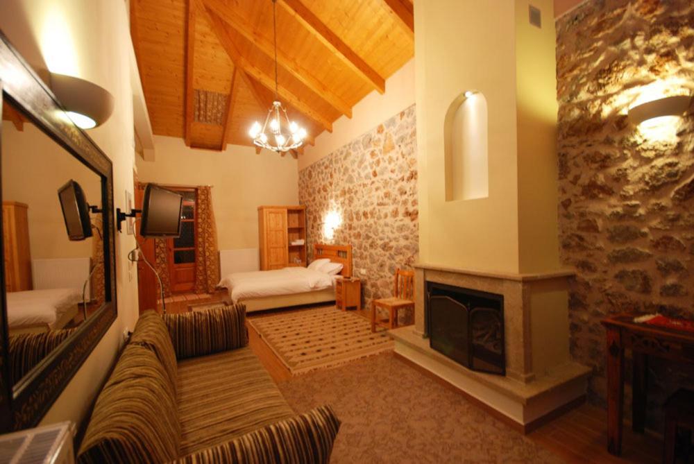 Hotel Parnassos Arachova Esterno foto